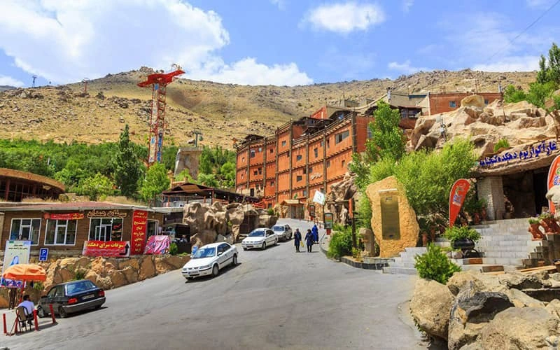 دهکده تفریحی و توریستی گنج‌نامه همدان +جاهای دیدنی همدان
