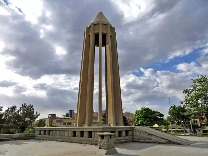 بهترین جاذبه تاریخی همدان