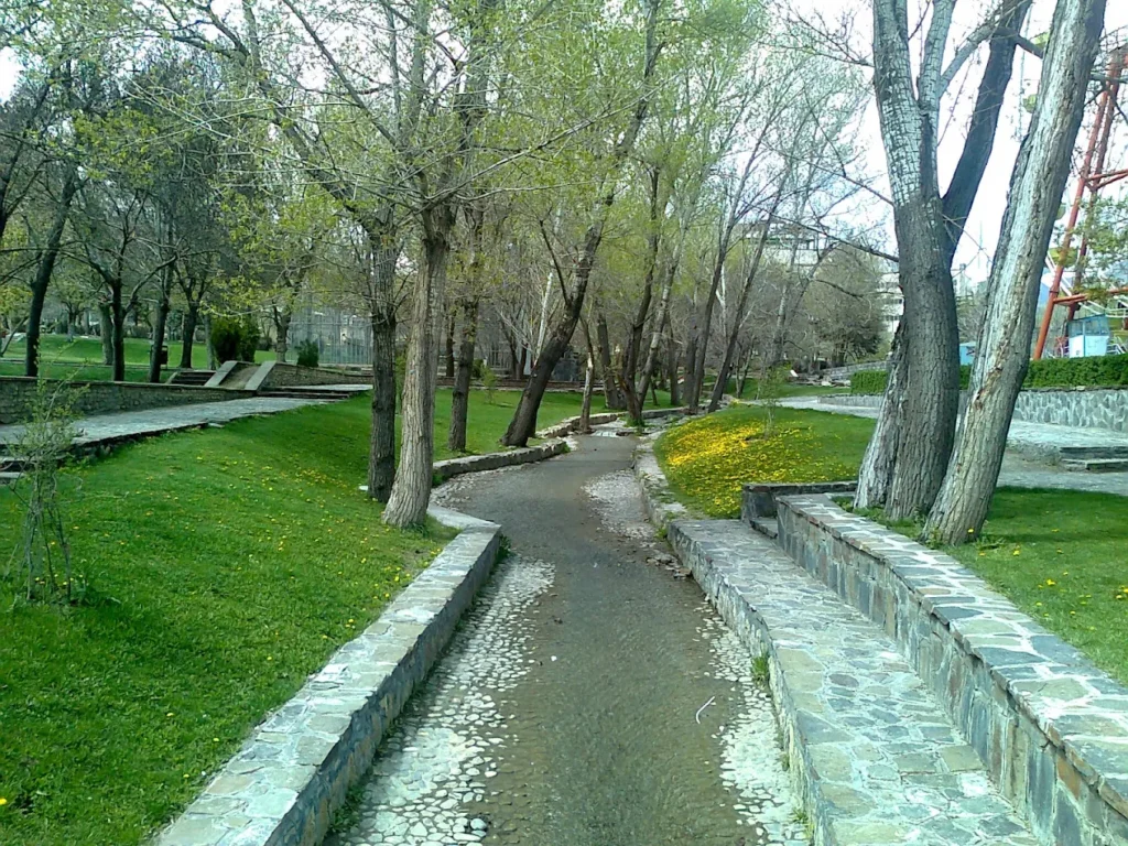 پارک مردم (لونا)+ بهترین جاهای تفریحی همدان