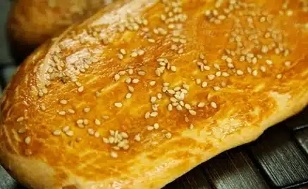 شیرمال سوغات همدان از بهترین سوغات