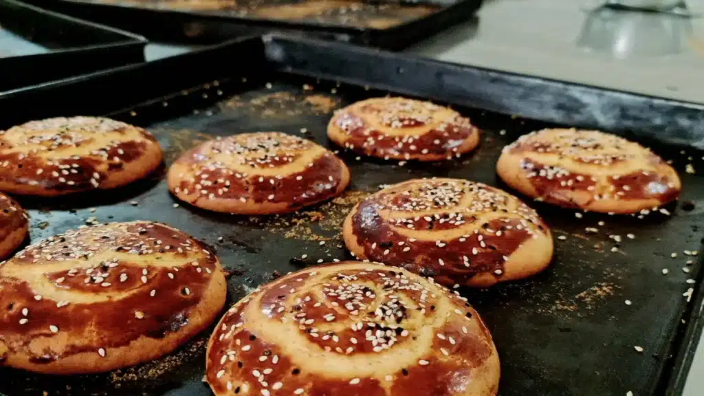 قنادی کاک رضا همدان